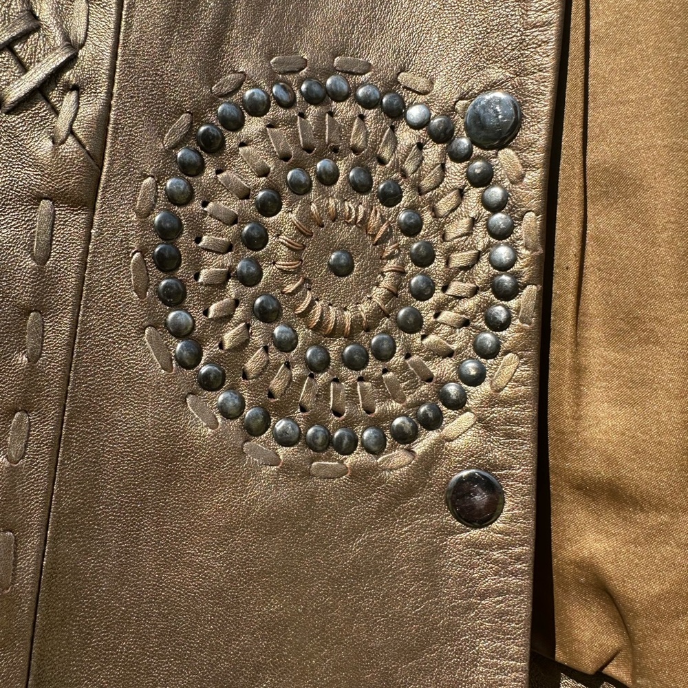 Chico’s Gold Leather Studded Jacket Size 1 - Picture 5 of 8